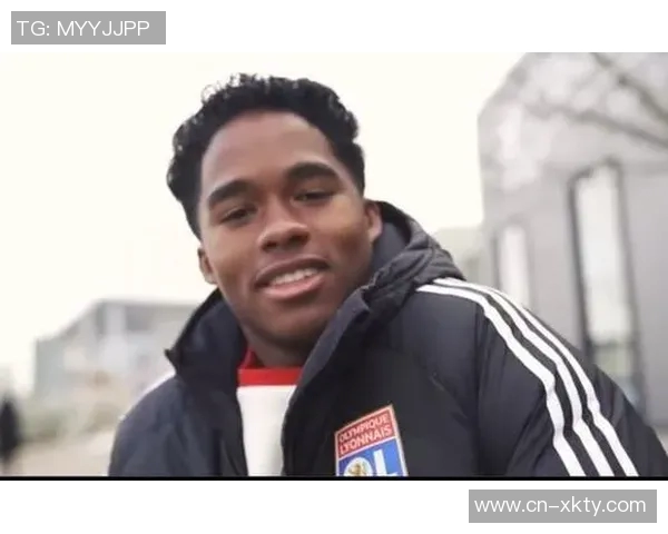 恩德里克正式加盟里昂视频曝光亲临更衣室接受体检仪式